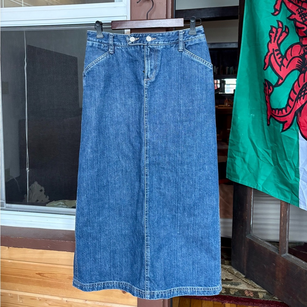 Eddie Bauer Classic Blue Denim Skirt